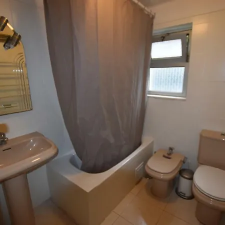 Апартаменти T2+1 Duplex Near S. Bento And Bairro Alto Лісабон