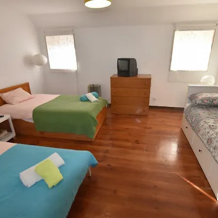 T2+1 Duplex Near S. Bento And Bairro Alto