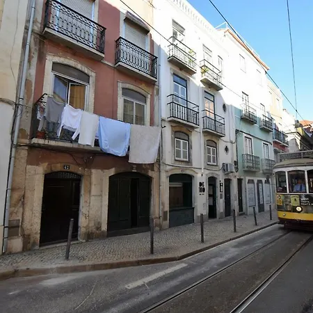T2+1 Duplex Near S. Bento And Bairro Alto Lisboa