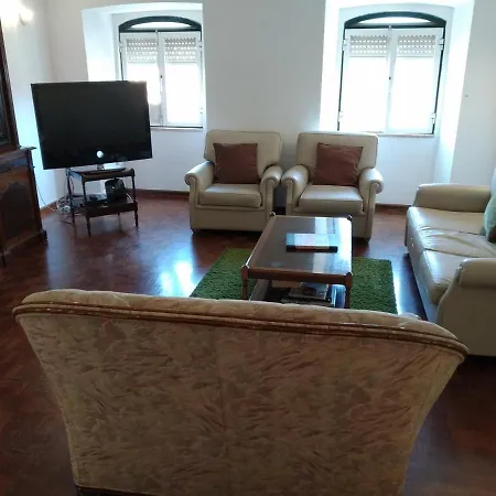 Апартаменти T2+1 Duplex Near S. Bento And Bairro Alto Лісабон