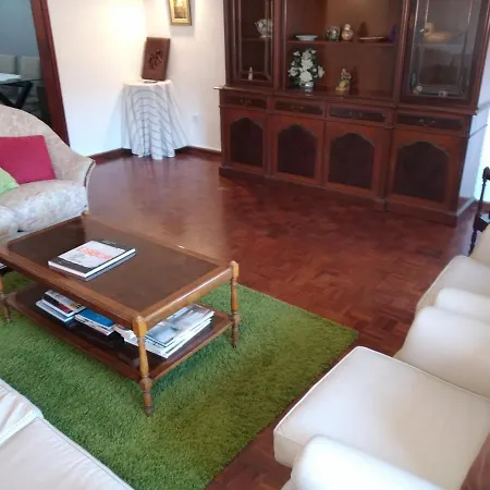 T2+1 Duplex Near S. Bento And Bairro Alto